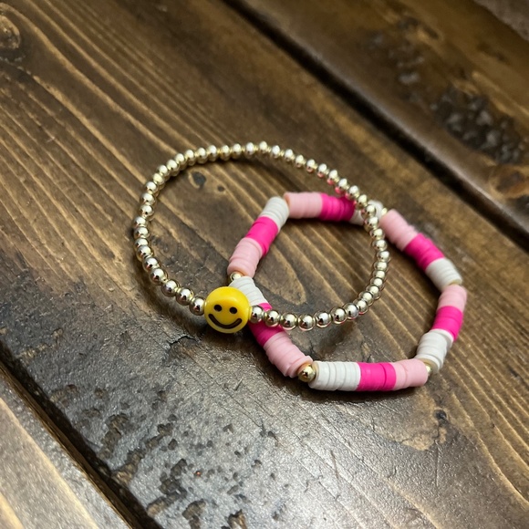 A Clay bracelet set - Picture 1 of 3